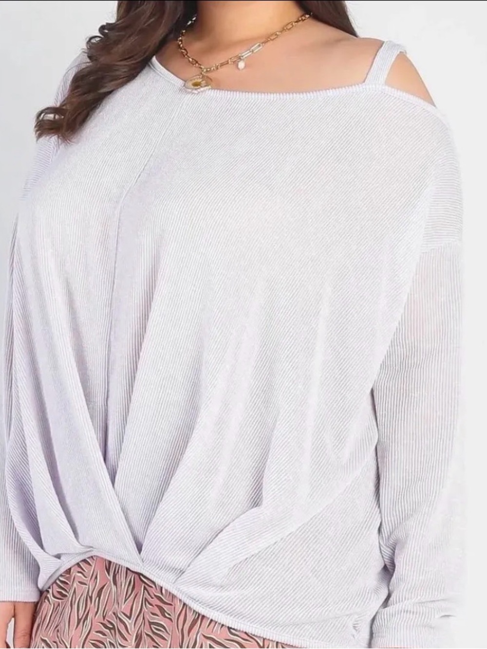 Light Lavender Twist Front Cold Shoulder Top